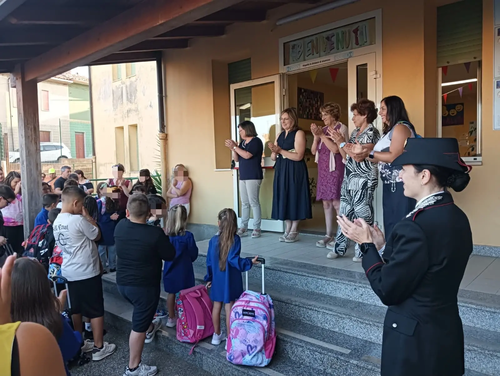 Inizio anno scolastico nella provincia di Catanzaro: Carabinieri in prima linea con gli studenti nel segno della legalità\n