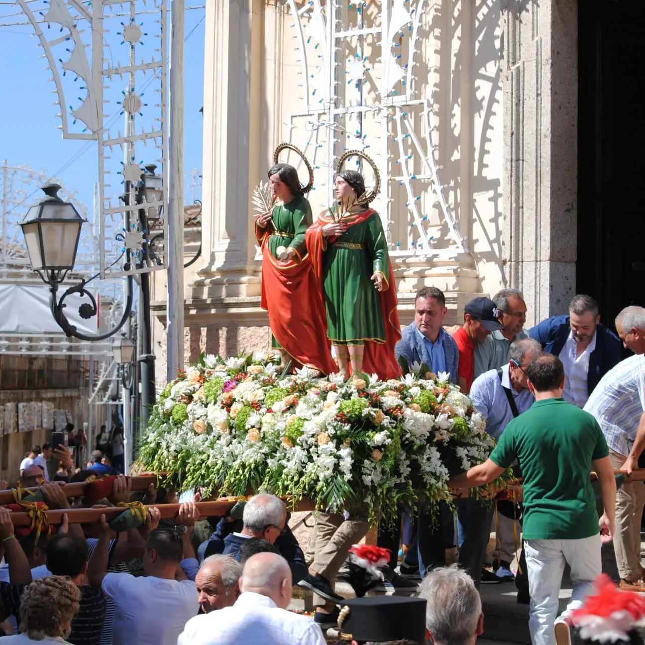 Brattirò si prepara alla grande Festa dei Santi Medici: tre giorni di fede e\u00A0tradizione con la fiera che vanta tre secoli di storia\n