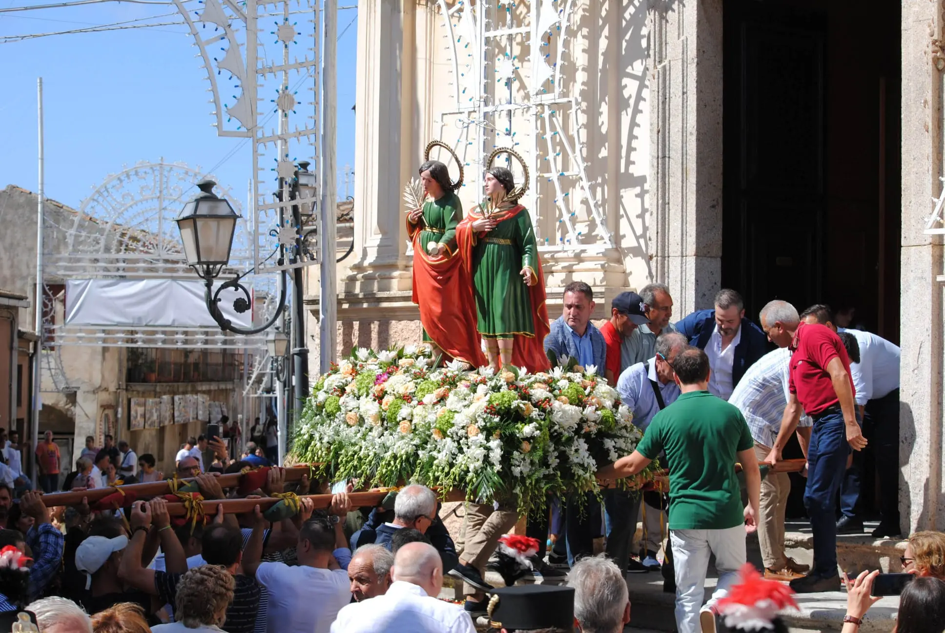 Brattirò si prepara alla grande Festa dei Santi Medici: tre giorni di fede e\u00A0tradizione con la fiera che vanta tre secoli di storia\n