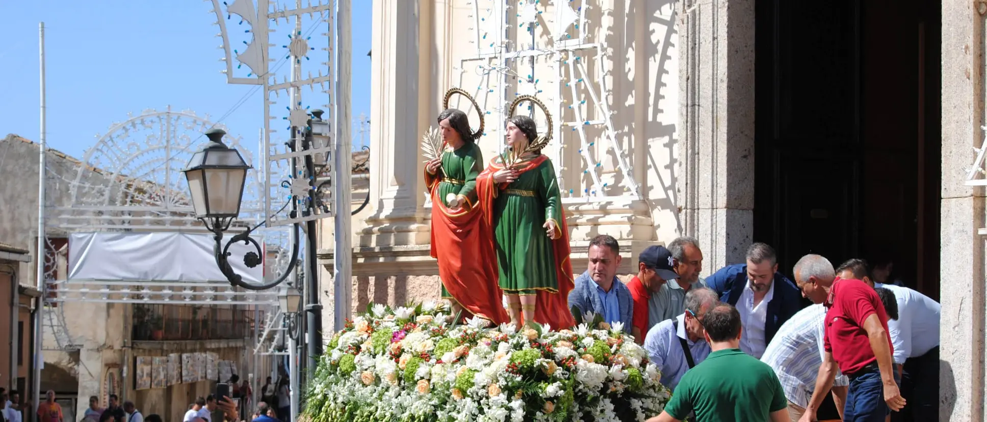 Brattirò si prepara alla grande Festa dei Santi Medici: tre giorni di fede e\u00A0tradizione con la fiera che vanta tre secoli di storia\n