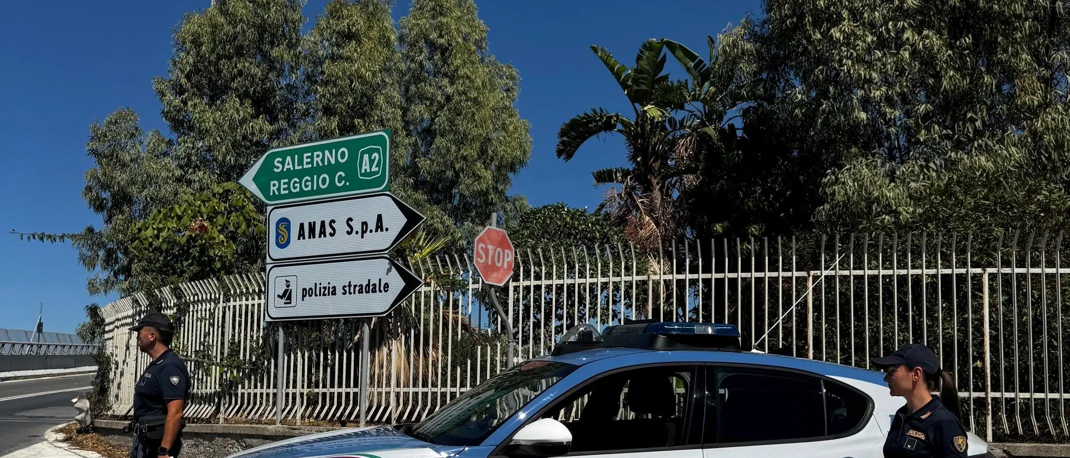 Cocaina sull’A2, oltre due chili nascosti nell’auto: arrestato un giovane a Villa San Giovanni dopo un inseguimento\u00A0\n\n\n