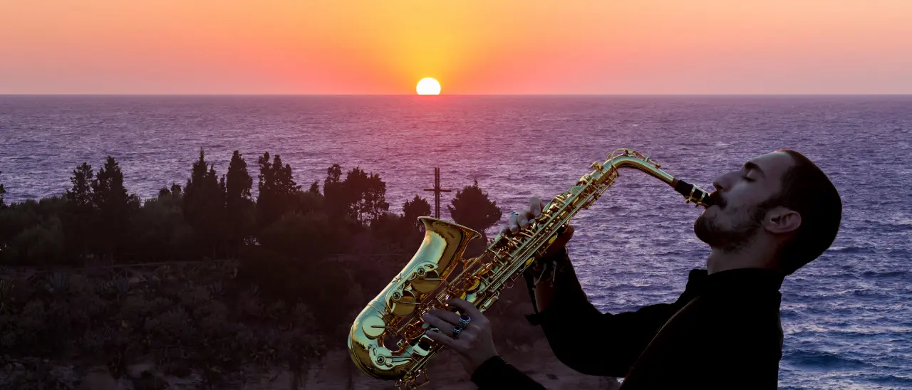 Tropea prova ad allungare l’estate a ritmo di jazz: 10 serate e 20 band nelle piazze per animare tutto ottobre\n