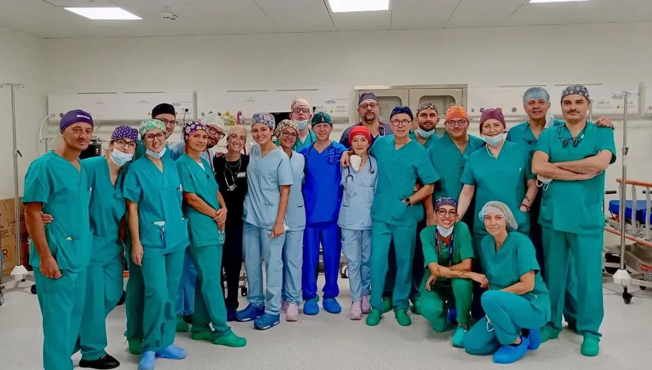 Marco Valente, il medico rock della Cardiochirurgia a Cosenza: «Momento storico, i pazienti possono curarsi in Calabria»\n