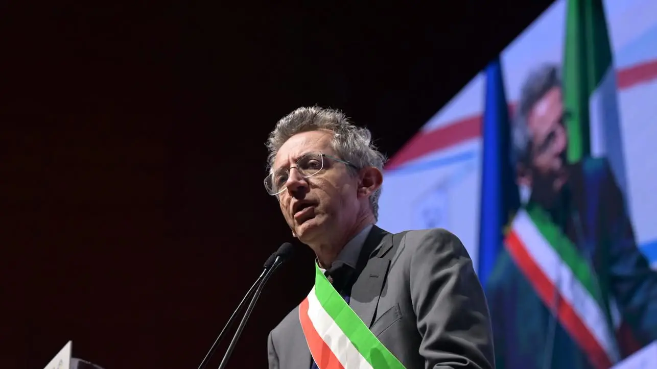 <p>Gaetano Manfredi</p>\\n