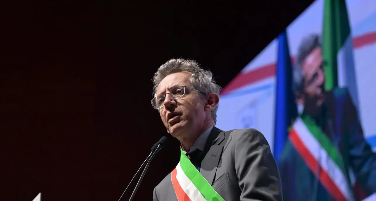 Manfredi (Anci): «Solidarietà alla sindaca di Gioia Tauro Scarcella, vicini a lei e a chi si batte per la legalità»\n