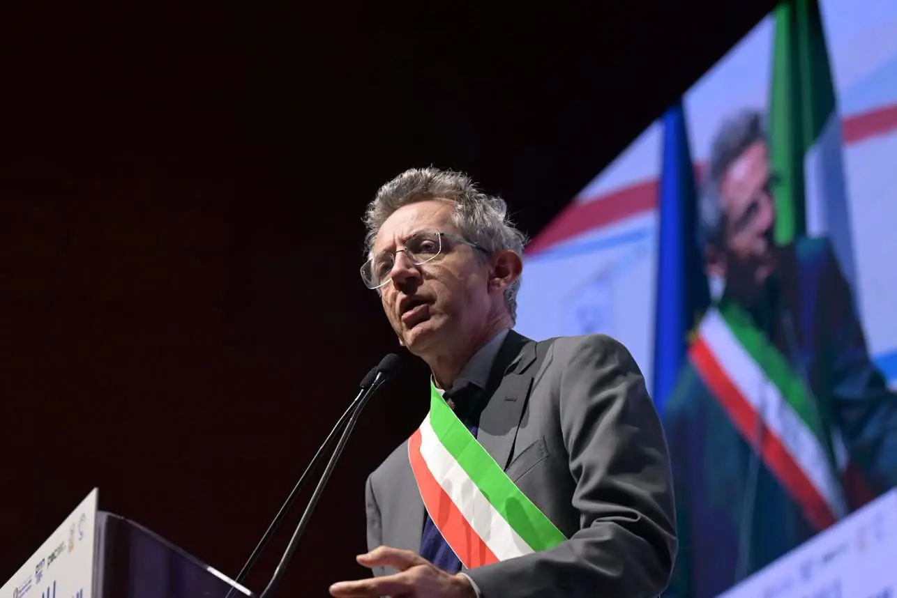 Manfredi (Anci): «Solidarietà alla sindaca di Gioia Tauro Scarcella, vicini a lei e a chi si batte per la legalità»\n