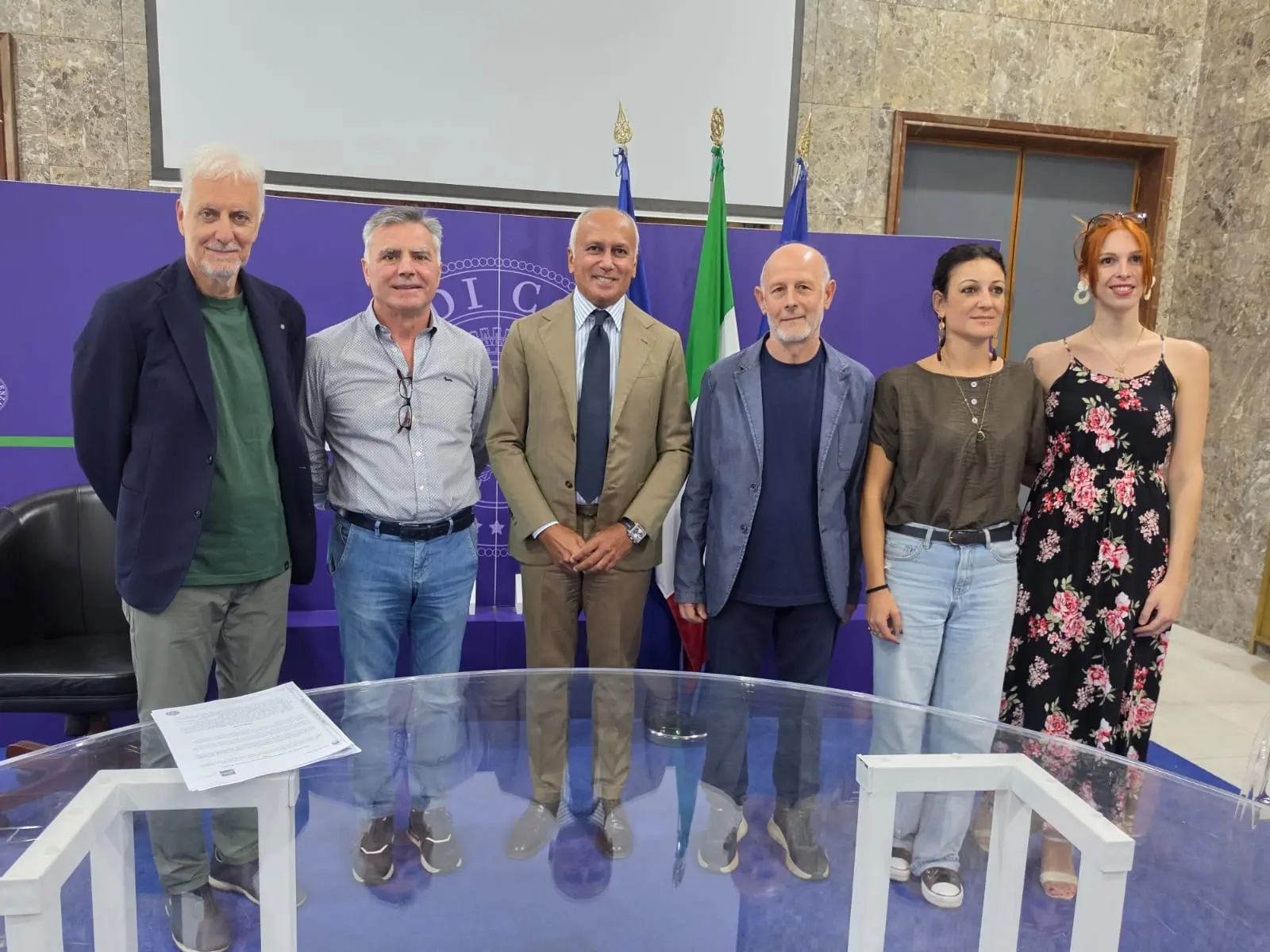 Cosenza protegge i rondoni: accordo con la Lipu e una torre-nido in città\n