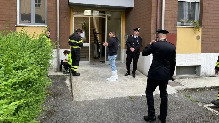 Due bambini precipitano dai balconi, uno vicino\u00A0Roma e l’altro nel Veronese: entrambi gravissimi\n
