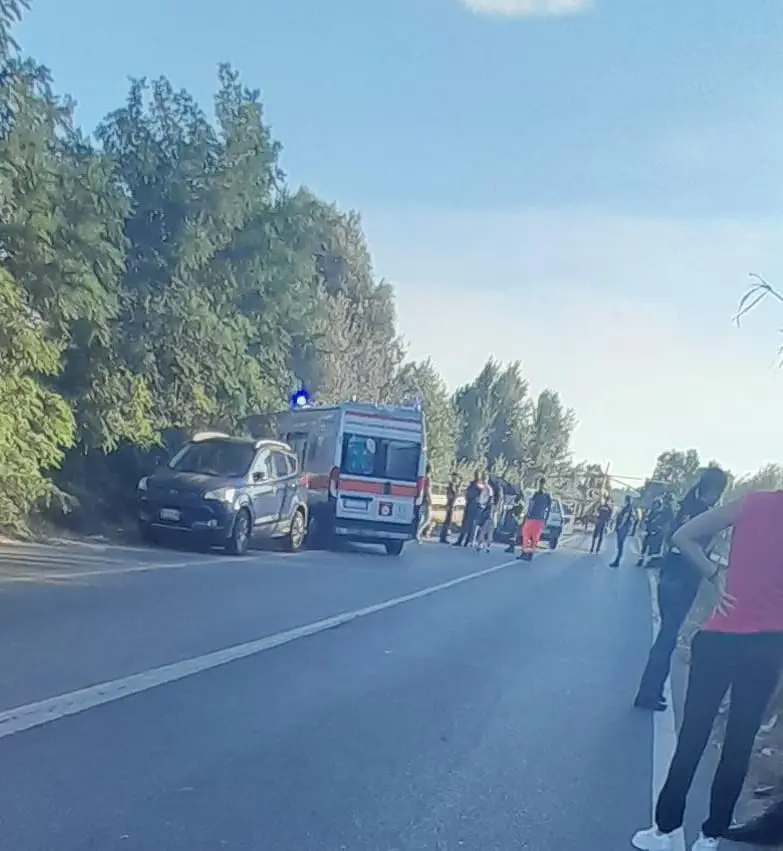 Incidente sulla 106 a Bovalino, un\u00A0morto e 4 feriti\n