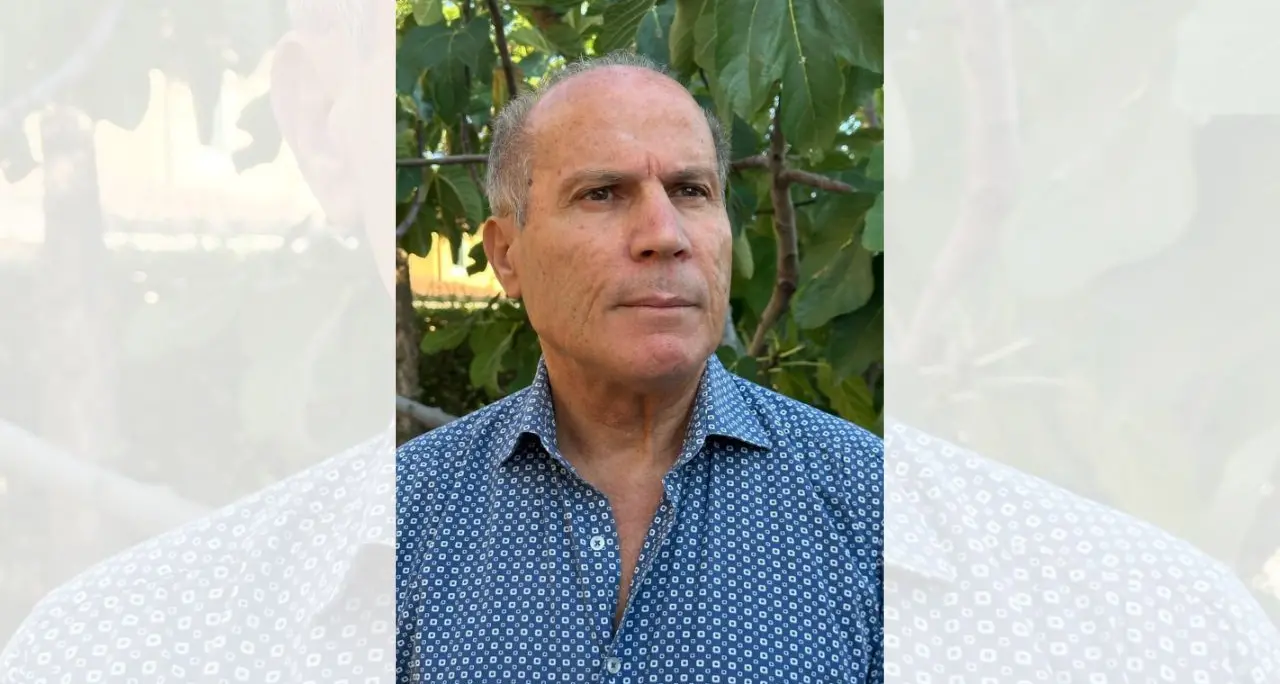 <p><span style=\"color:hsl(0, 75%, 60%);\">Analfabetismo funzionale</span>, Aldo Olivo: «Con la cultura non si mangia? È questo l’assioma da cambiare»</p>