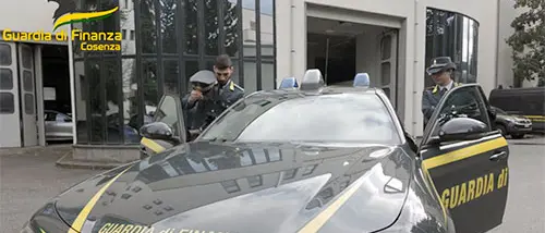 Castrovillari, prelevò 160mila euro dal conto dell’ordine dei Commercialisti per spese personali: in carcere l’ex presidente De Franco\n
