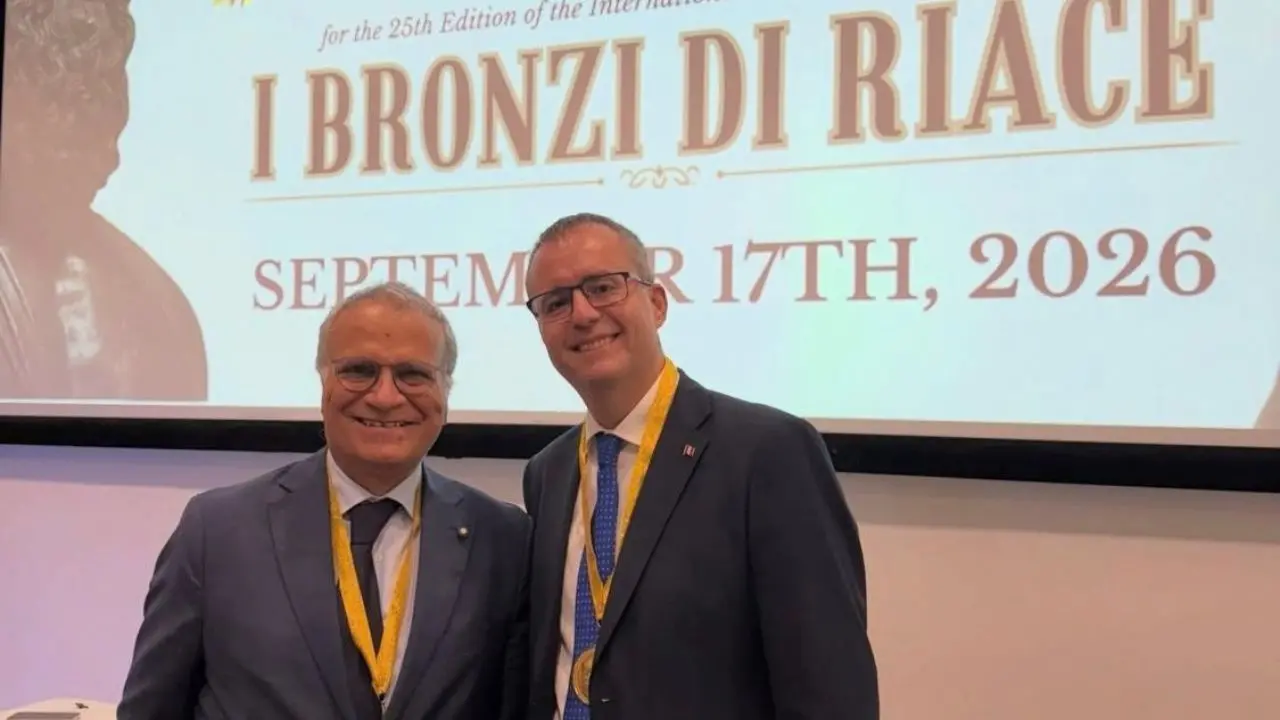 Da Napoli a New York, il Premio Bronzi di Riace a Pasquale Antonio Riccio: «Riconosciuto il lavoro della squadra»\n
