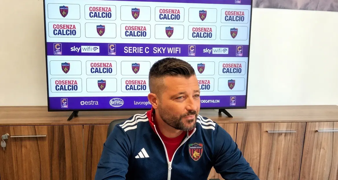 Cosenza, Coppitelli: «Ci siamo sgretolati. Serve più carattere, ma io continuo a crederci»\n\n\n