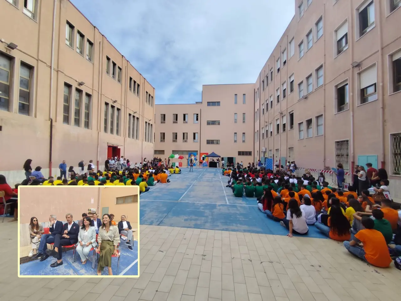 Anche Reggio suona la prima campanella, al Liceo “Da Vinci” il messaggio dell’assessore Micheli: «Fiducia nel futuro e guardare in alto»\n
