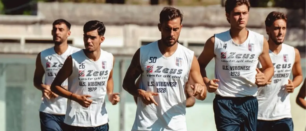 Vibonese, al \"Luigi Razza\" c'è l'Athletic Palermo: rabbia e voglia di riscatto dopo il blackout contro l'Igea Virtus\n