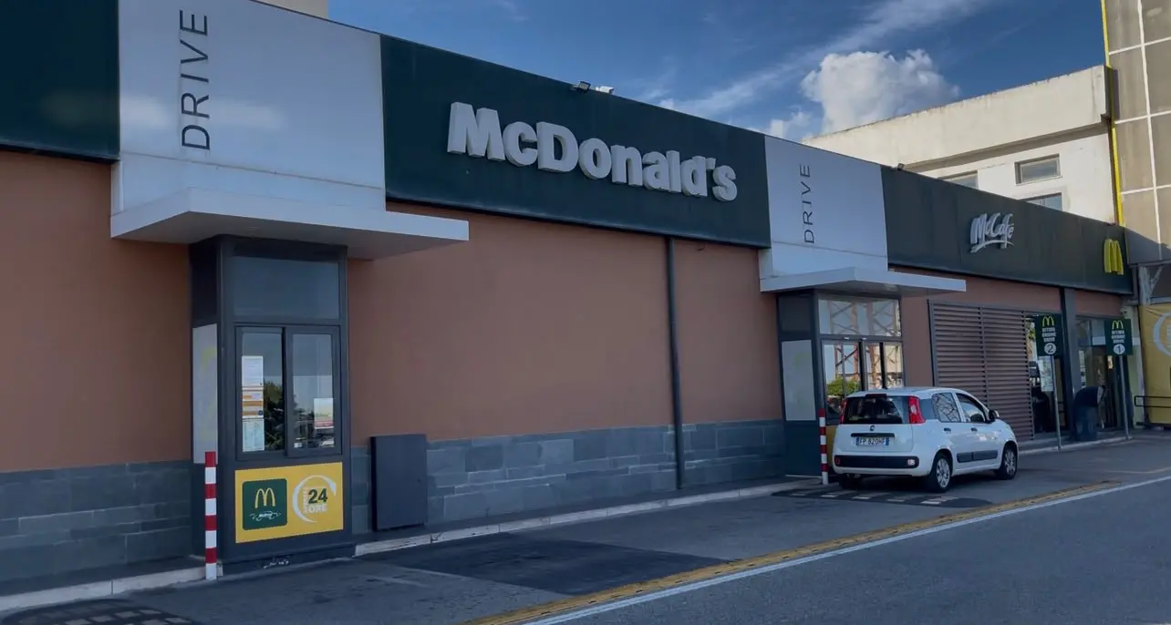 Siderno, restyling per il McDonald’s: stop di un mese, ma il Drive non va in vacanza\n