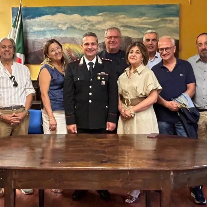 Rogliano saluta il capitano Massimiliano Cervo, destinato alla Compagnia Carabinieri di Cosenza\n