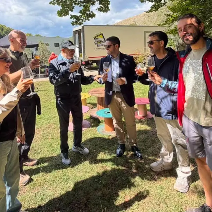 Saracena torna sul set: a Masistro le riprese della serie Rai «La Veterinaria»\n