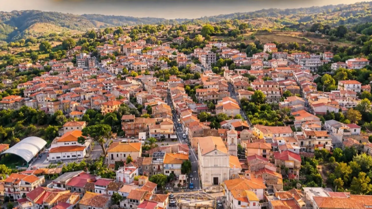 Spilinga punta alla ribalta nazionale: il borgo si candida tra le “Luminous Destinations 2027” di Visit Italy\n