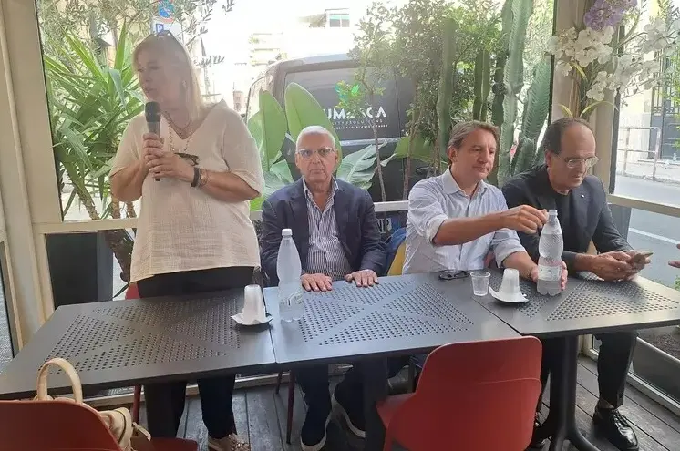 Suppletive, Tridico a Reggio per sostenere Frank Benedetto: «Il nostro modo di fare politica è stare tra la gente»\n