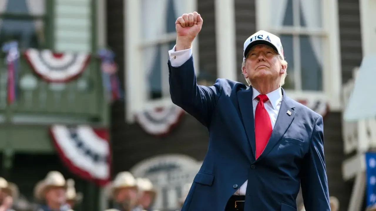 Trump annuncia l’accordo con la Groenlandia: «Controlleremo la sua sicurezza»\n