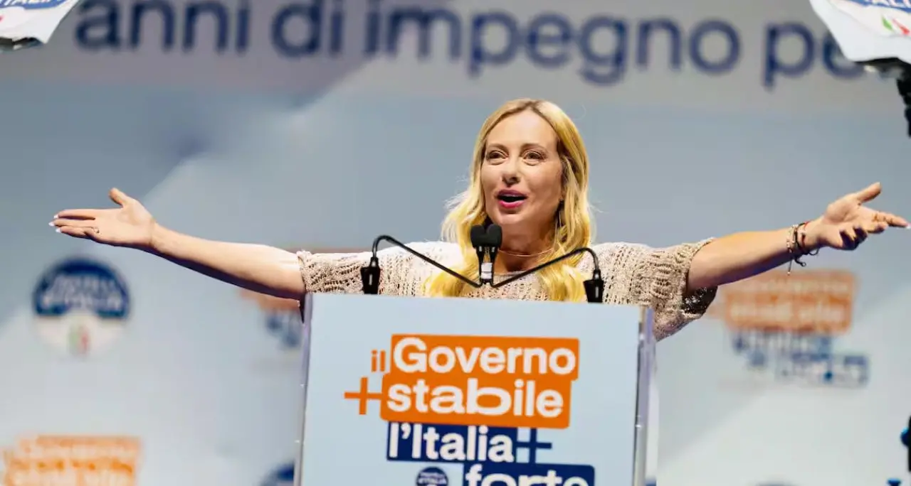 Bollo auto, il governo senza idee offre ai cittadini 3 caffè alla settimana ma dimentica stipendi, servizi e sanità
