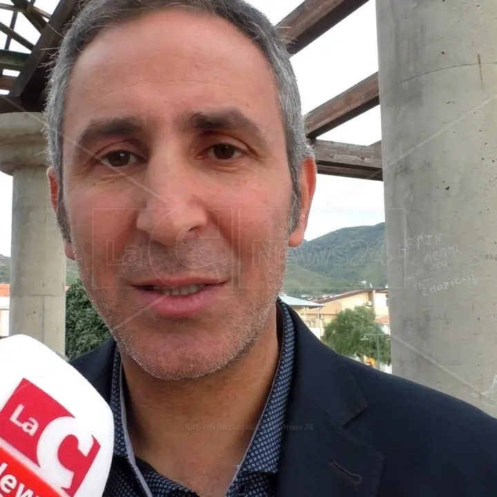 L’ex sindaco di Tortora rinuncia all’indennità di fine mandato: «Destinatela al sociale»\n