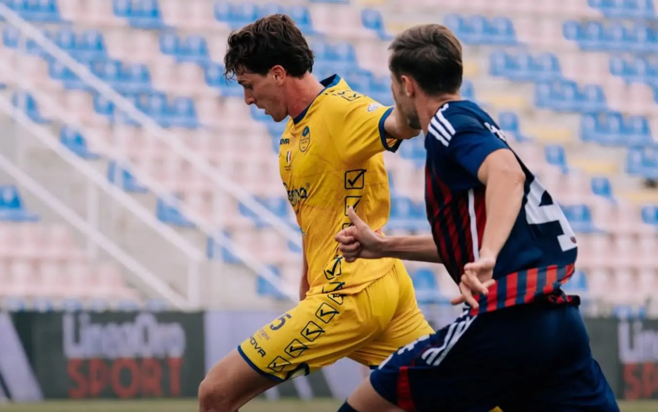 Cosenza, il brodino è ancora freddo: lupi raggiunti nel finale dalla Scafatese (1-1)\n