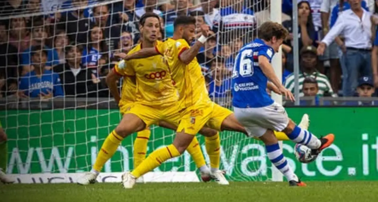 <p><span style=\"color:hsl(0, 75%, 60%);\">Il Catanzaro crolla con la Sampdoria</span>, in 10 contro 11 i blucerchiati ribaltano il match: risultato finale 2-1</p>