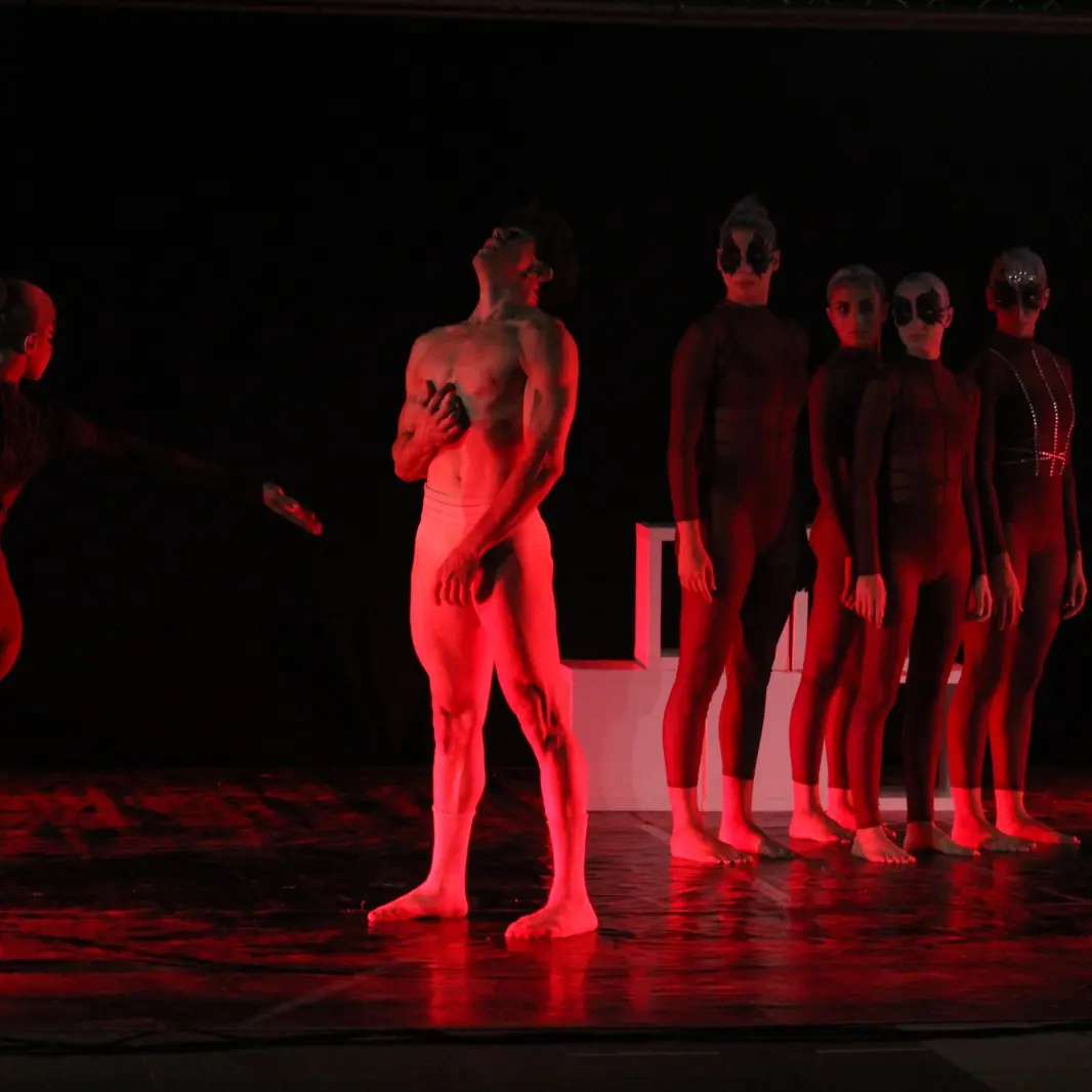 ReggioFest2026 porta la cultura fuori dai luoghi tradizionali: musica, teatro e danza trasformano piazze e spazi della città\n