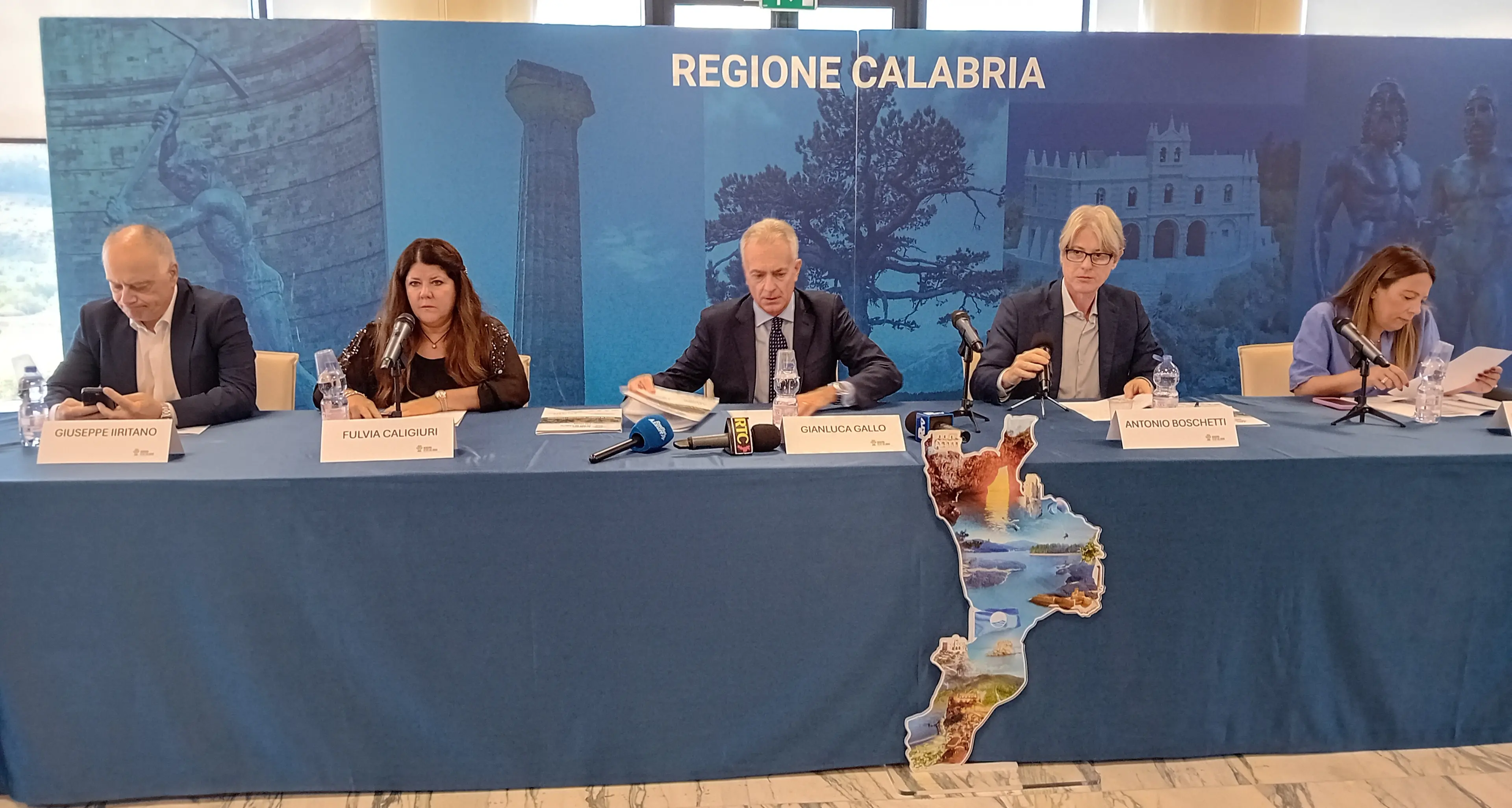 Per la prima volta l’Academy olivo approda in Calabria. Gallo: «Al via in questi giorni gli interventi per contrastare la xylella»\n