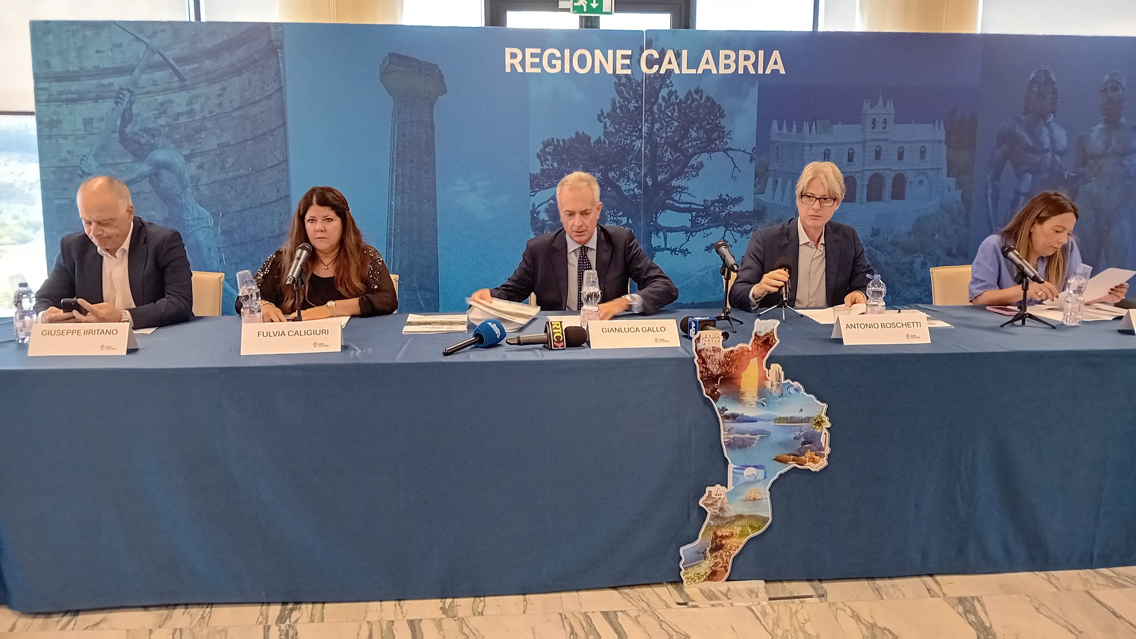 Per la prima volta l’Academy olivo approda in Calabria. Gallo: «Al via in questi giorni gli interventi per contrastare la xylella»\n