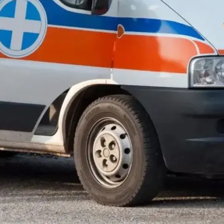 <p>Incidente sull'A2, muore un 23enne cosentino nello scontro tra due auto e un tir </p>