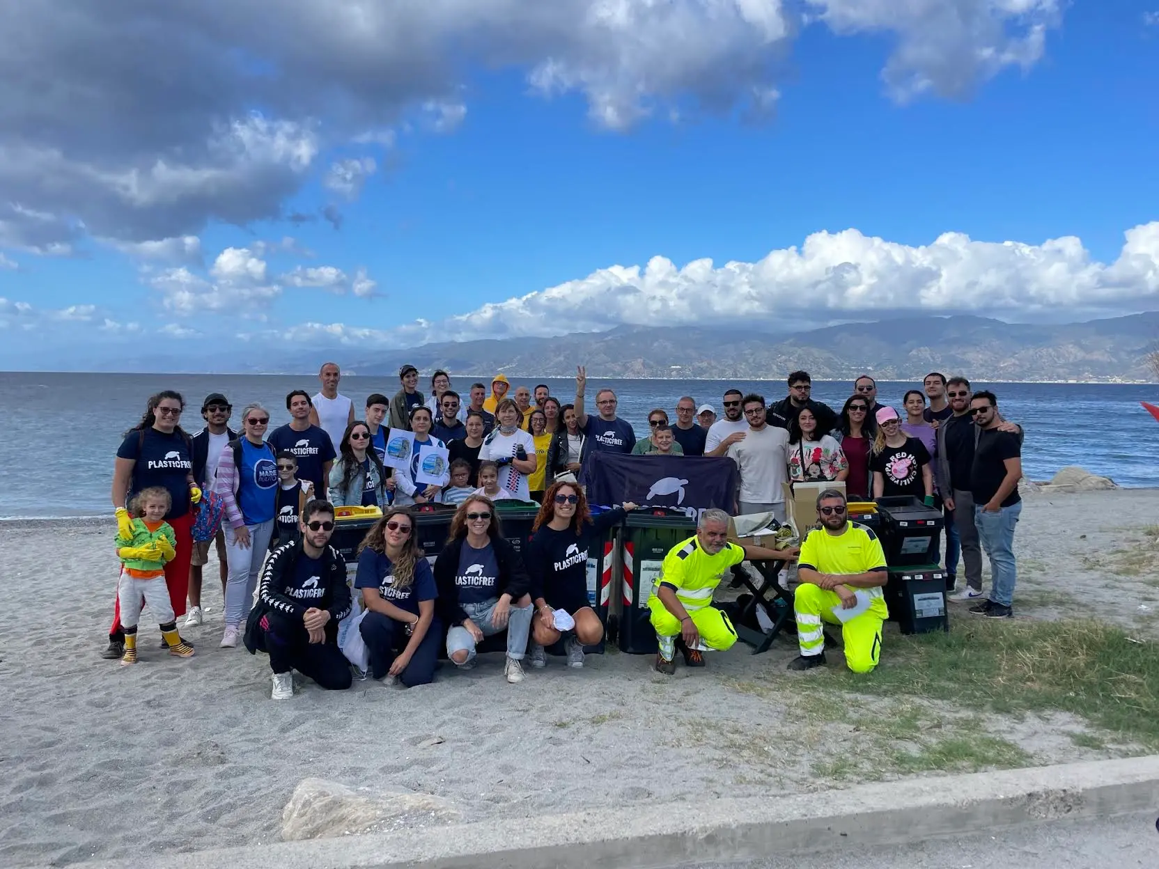 Sea & Rivers 2026, Plastic Free torna in azione a Reggio Calabria: sabato un nuovo appuntamento al Parco Lineare Sud\n