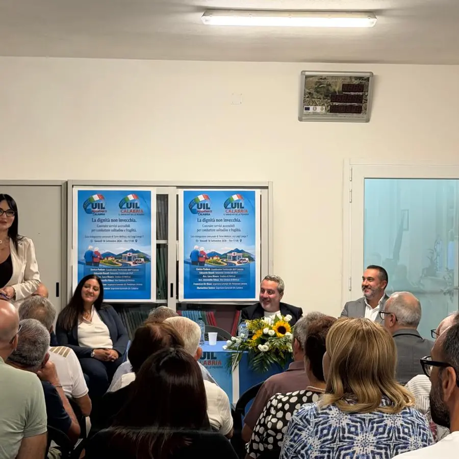 “La dignità non invecchia”: a Torre Melissa il dibattito della Uil su anziani, servizi e contrasto alla solitudine\n