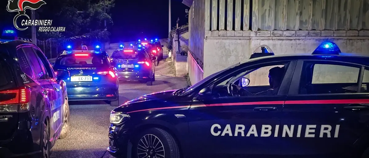 Arghillà nord, sparavano con pistole e fucili per affermare la propria legge sul quartiere: in tre finiscono ai domiciliari\n