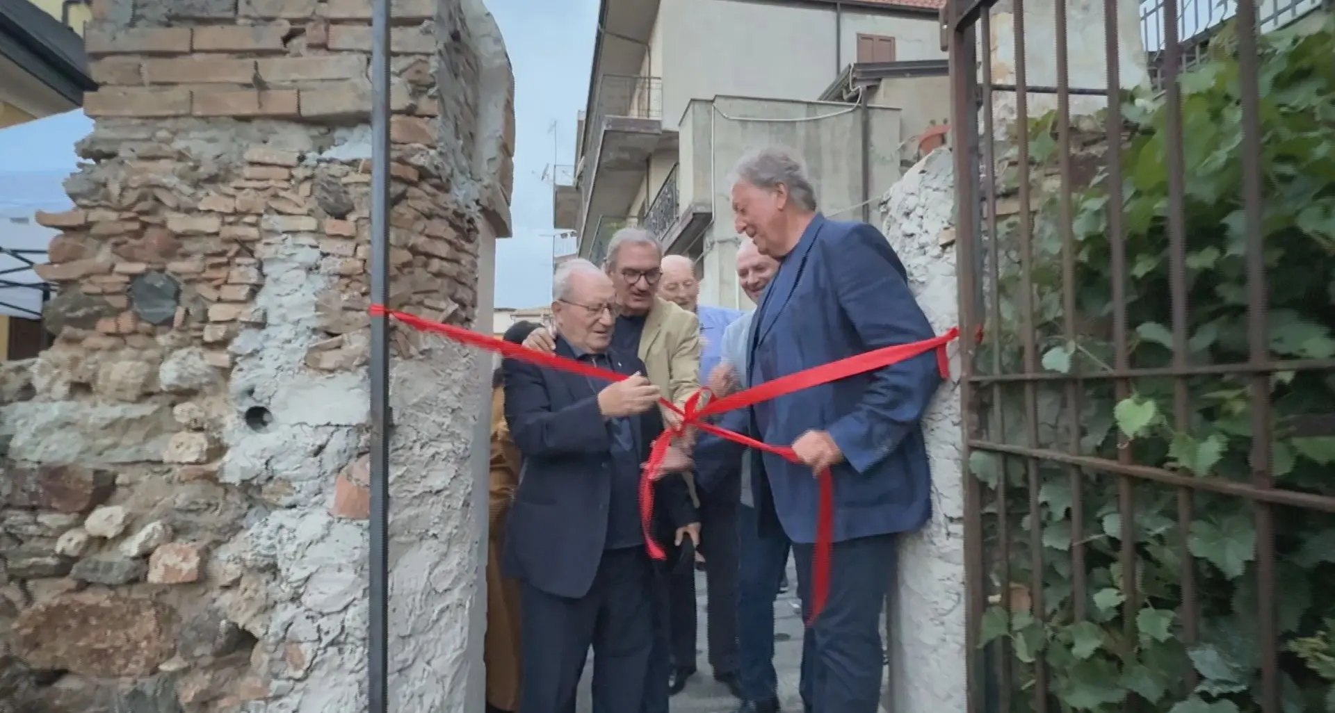 A Vibo apre il Centro d’ascolto sociale La Goccia: sostegno anche a domicilio per anziani e persone fragili\n