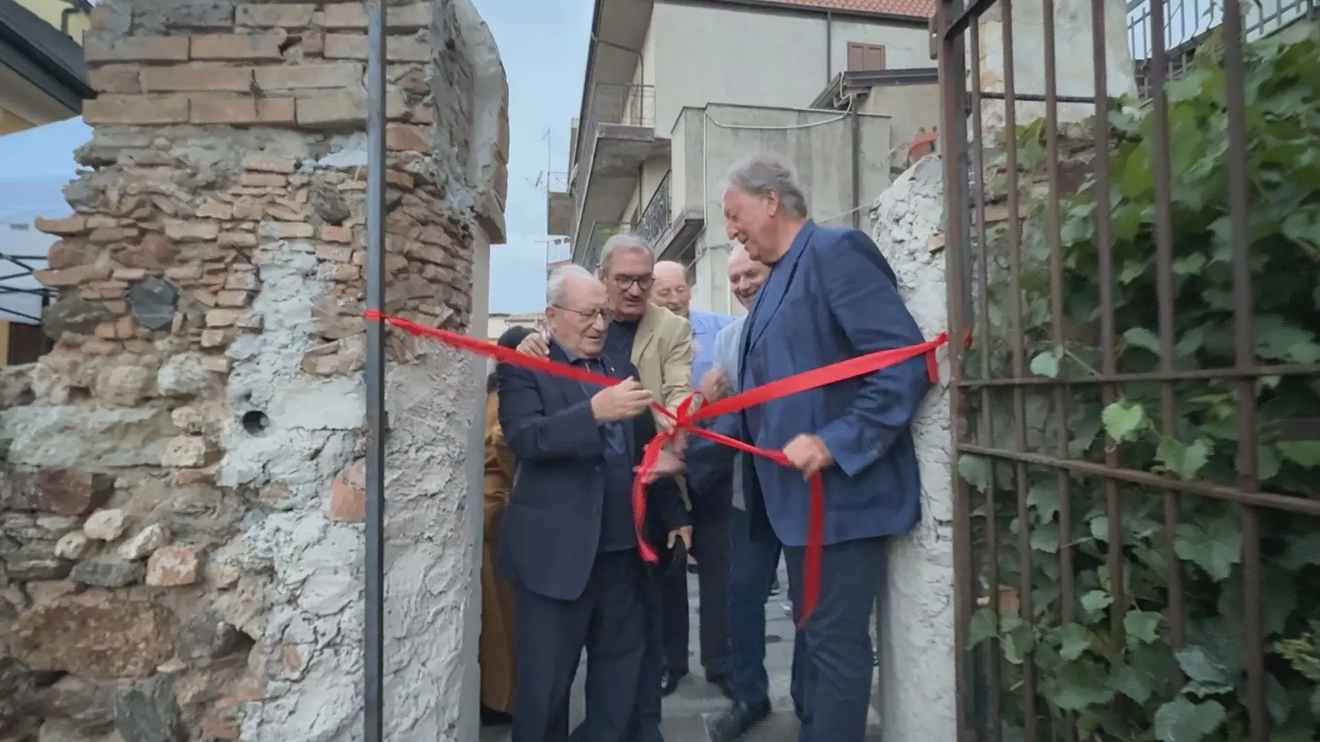 A Vibo apre il Centro d’ascolto sociale La Goccia: sostegno anche a domicilio per anziani e persone fragili\n