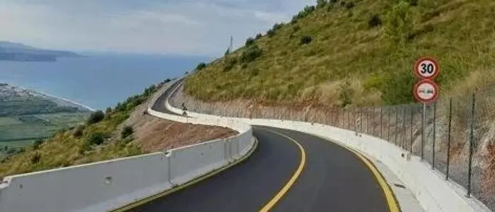 Odissea per 150 famiglie\u00A0calabresi,\u00A0bus costretti alla deviazione nel viaggio tra l’Alto tirreno cosentino e Maratea\n