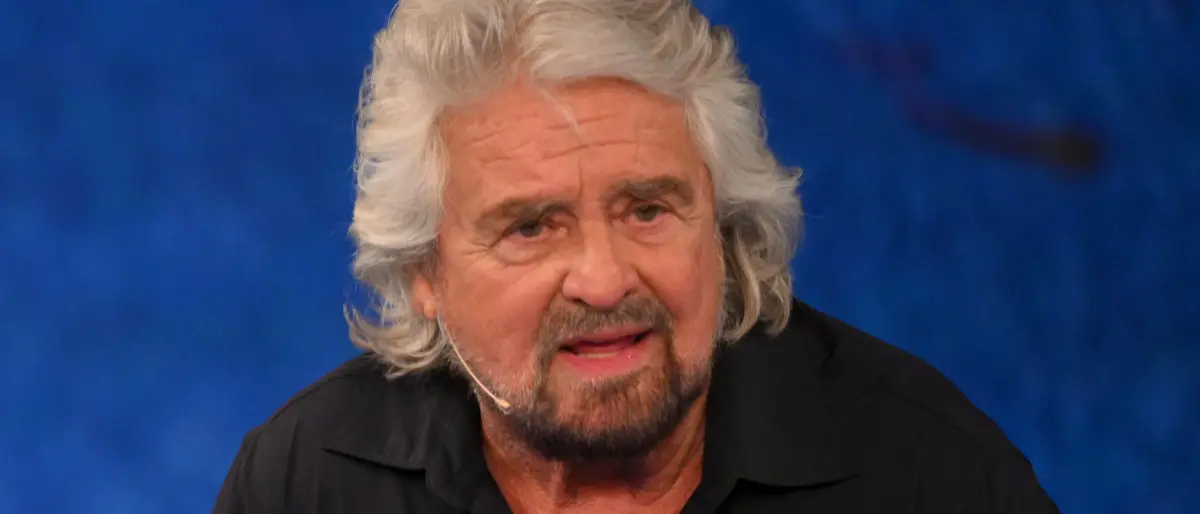 «Il Movimento 5 stelle di oggi? Senza idee,\u00A0è diventato un partito normale»: l’affondo di Grillo a Conte\n