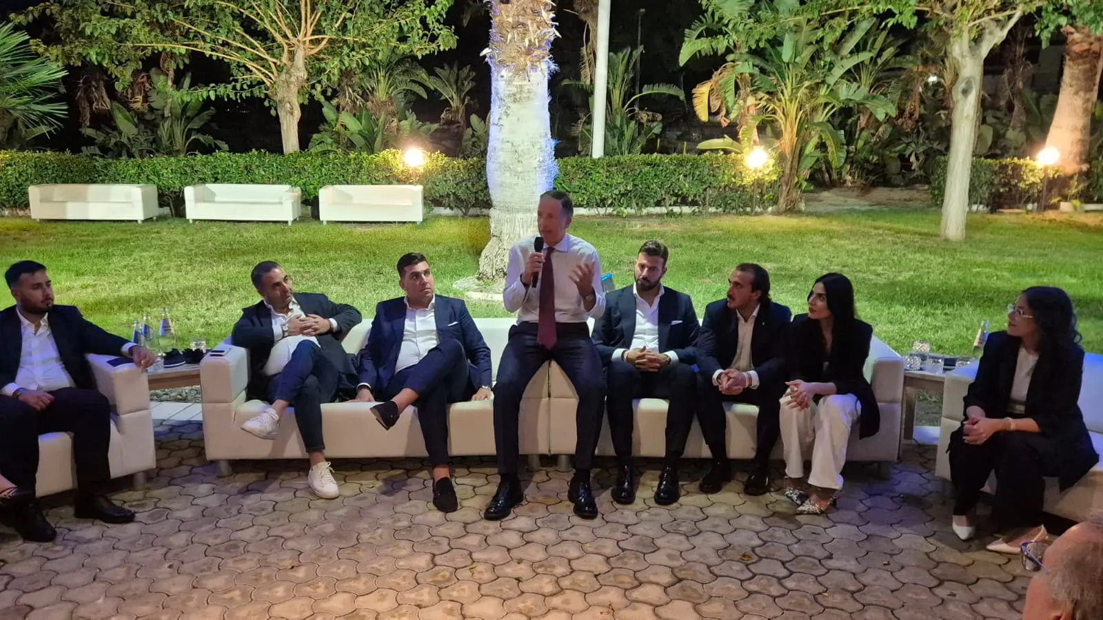 Roscioli con i giovani del centrodestra: «Sarò il raccordo tra Reggio e il governo»\n