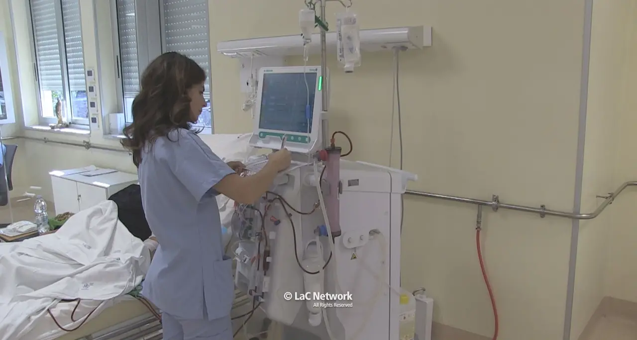 Cosenza, inaugurato il nuovo centro dialisi: già operative 16 postazioni | VIDEO\n
