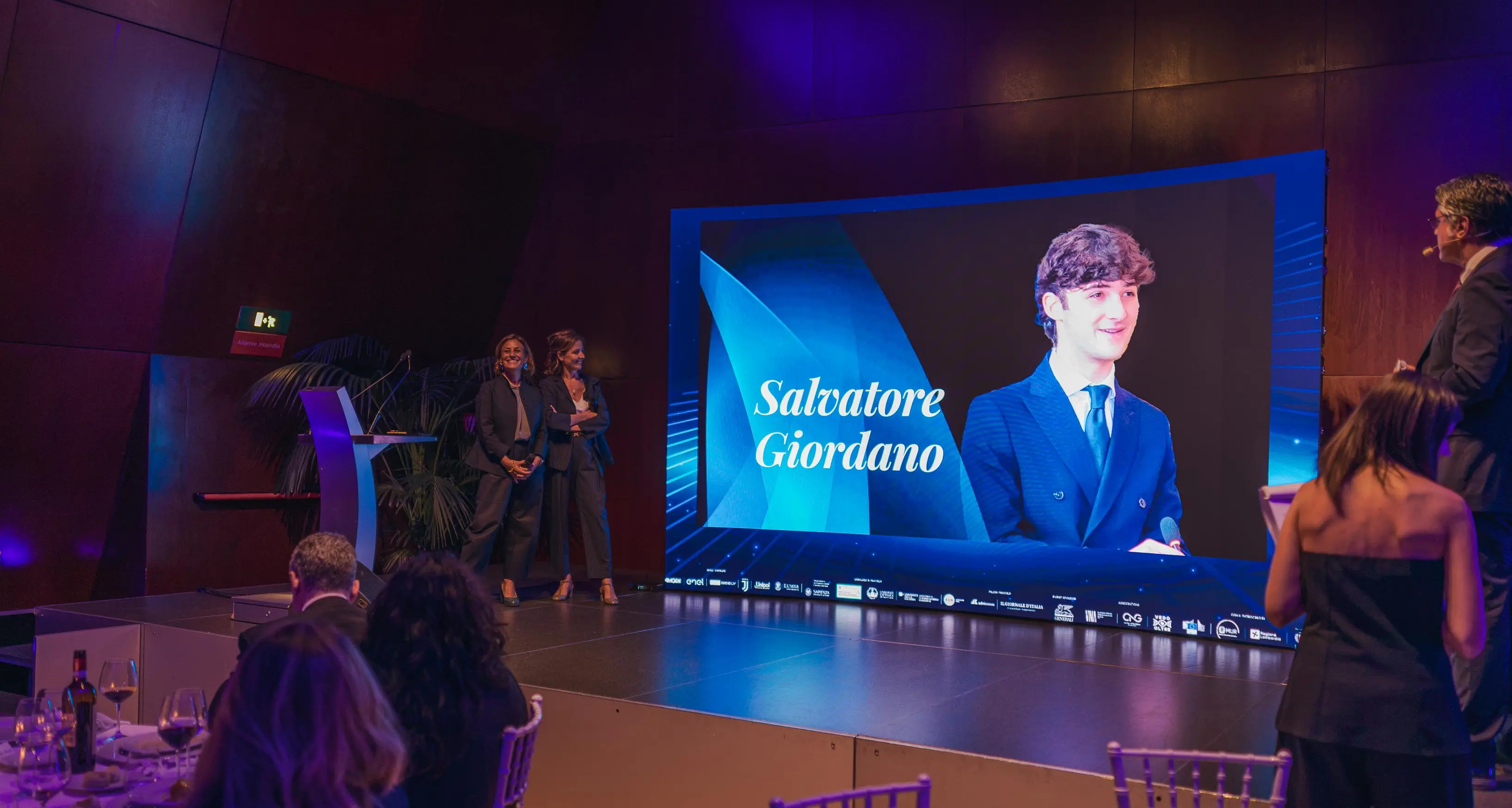 Unical, Salvatore Giordano vince il premio Giovani comunicatori dell’International Corporate Communication Hub\n