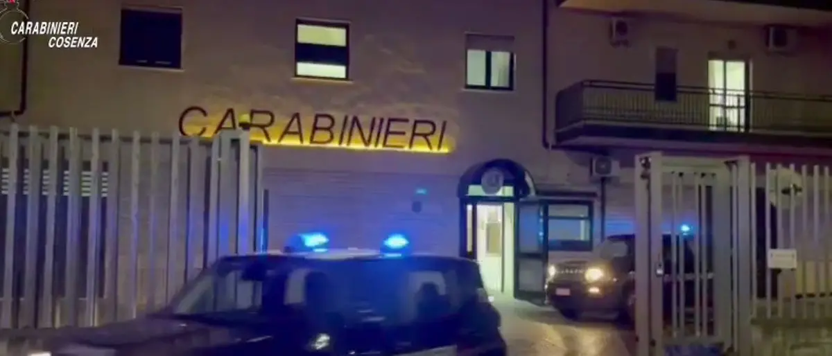 Corigliano Rossano, il capo clan guidava il racket dei ricatti dalla sua cella | VIDEO