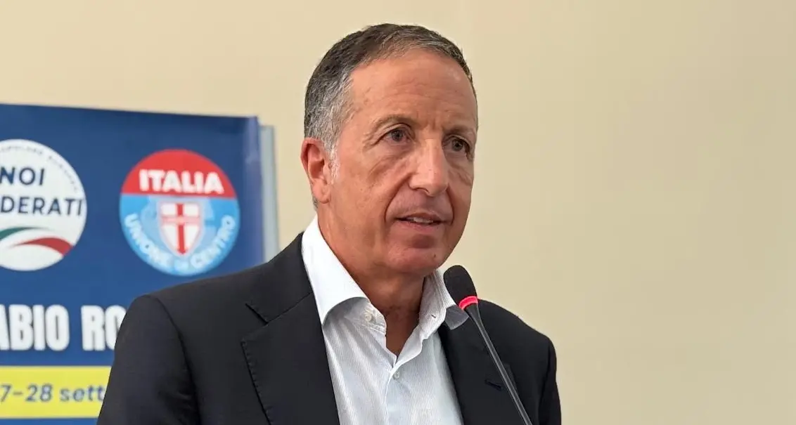 Campagna elettorale agli sgoccioli: Roscioli chiude domani in piazza Duomo\n