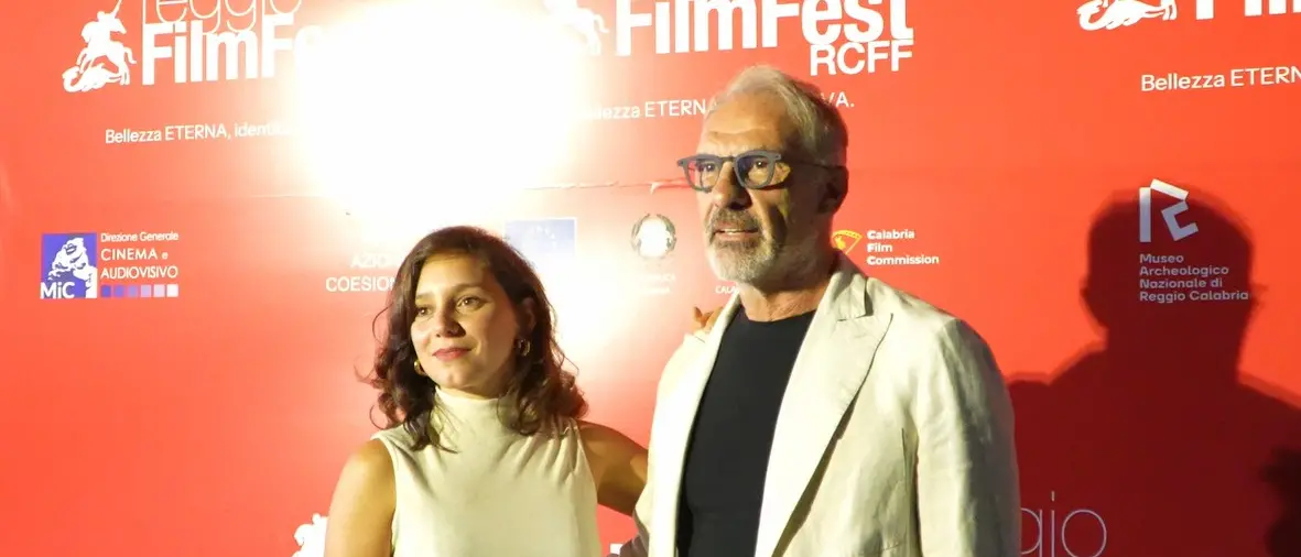 Adalgisa Manfrida premiata al Reggio Calabria Film Fest: «A dodici anni sapevo già che volevo fare l’attrice»\n