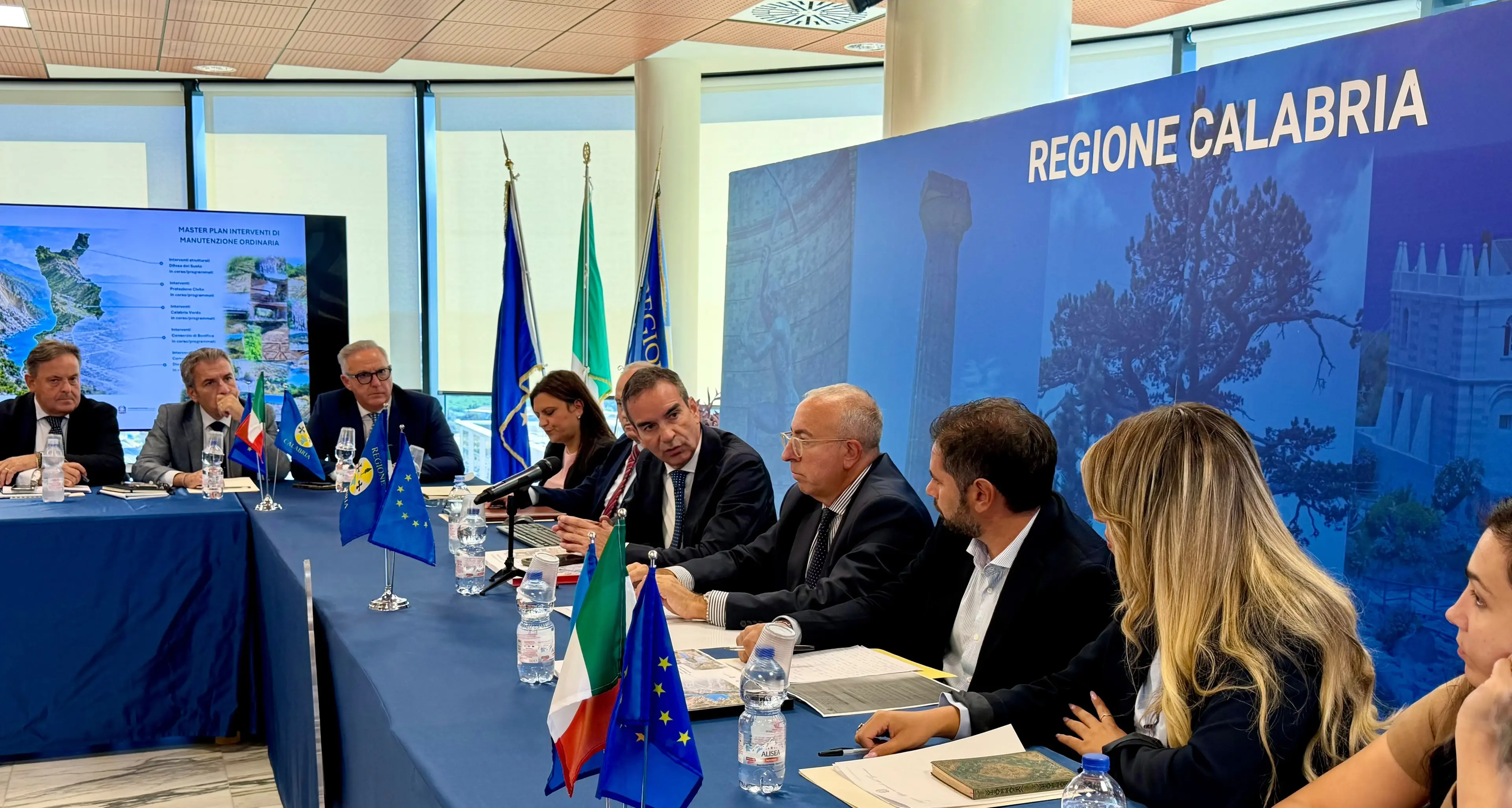 Rischio idrogeologico, Regione e prefetti fanno il punto sugli interventi previsti in Calabria\n\n\n
