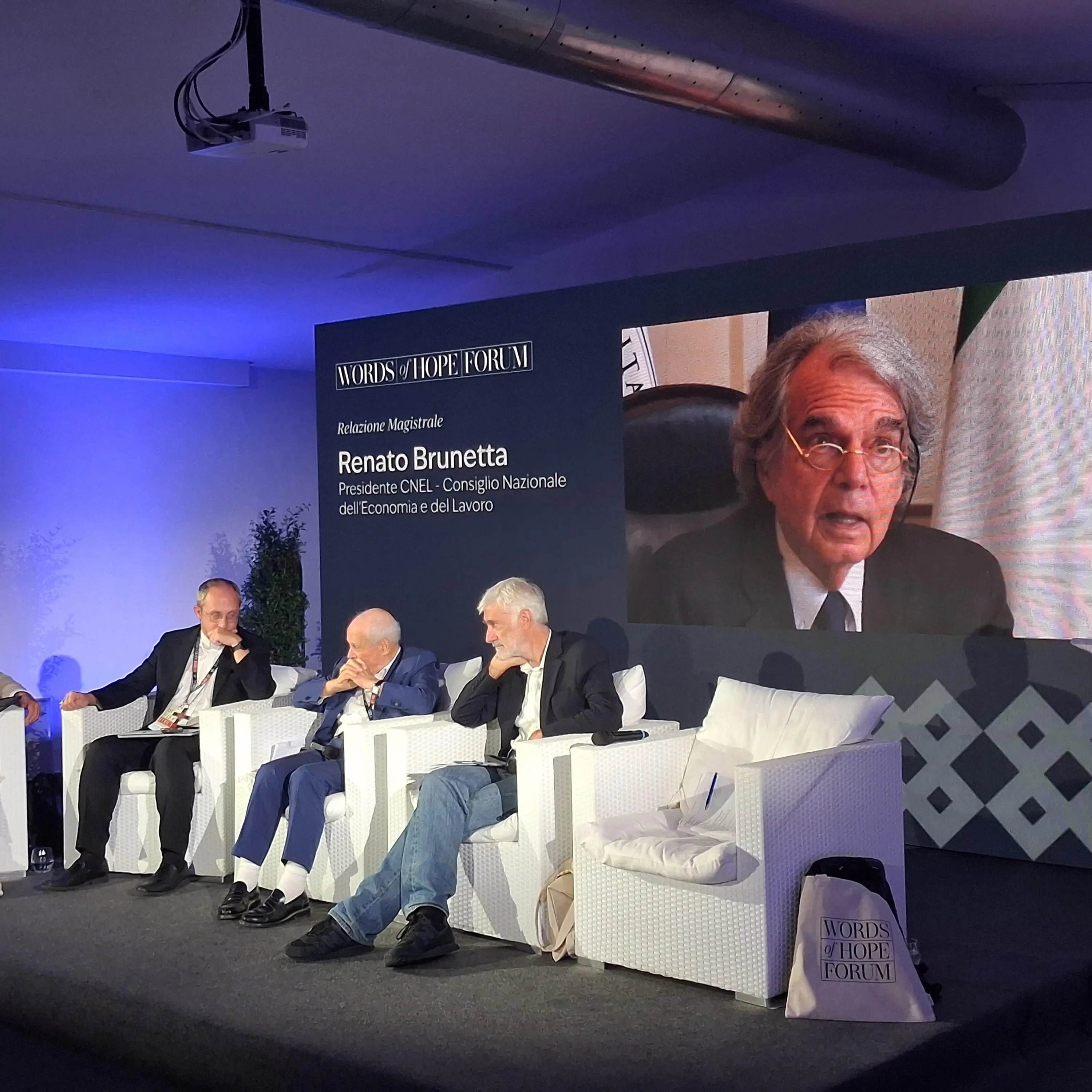 «L’algoritmo non può diventare il nuovo direttore del personale»: Brunetta\u00A0e la sfida dell’AI sul lavoro\n