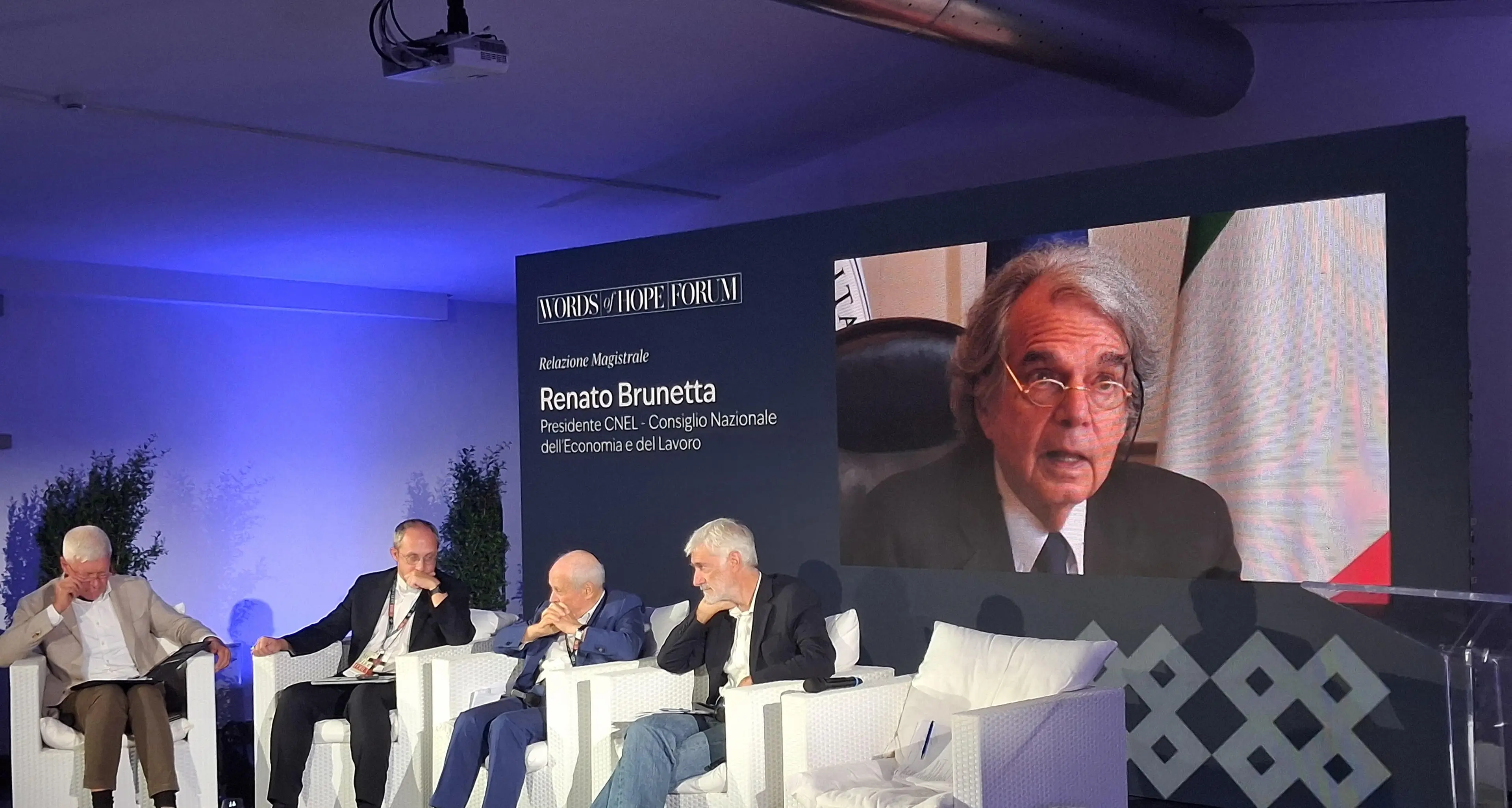 «L’algoritmo non può diventare il nuovo direttore del personale»: Brunetta\u00A0e la sfida dell’AI sul lavoro\n