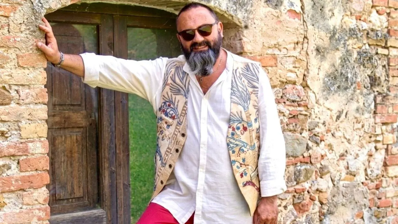 Dagli arazzi di seta alle sneakers, Gioacchino da Fiore veste il presente: «Così\u00A0la tessitura calabrese può conquistare il mondo»\n